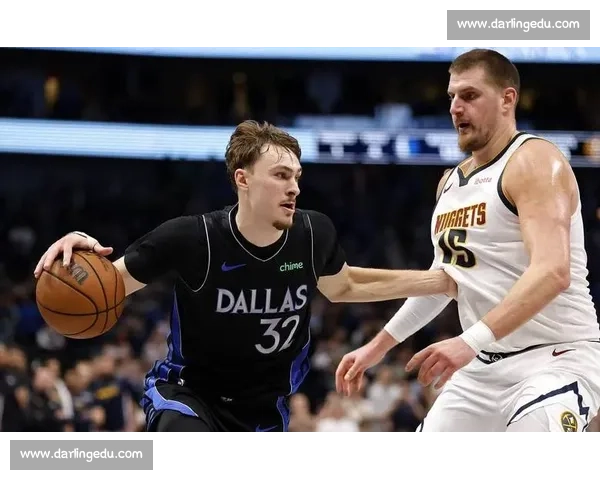 独行侠对决快船西部强强碰撞季后赛火花再起巨星博弈战术拉锯引爆焦点之夜